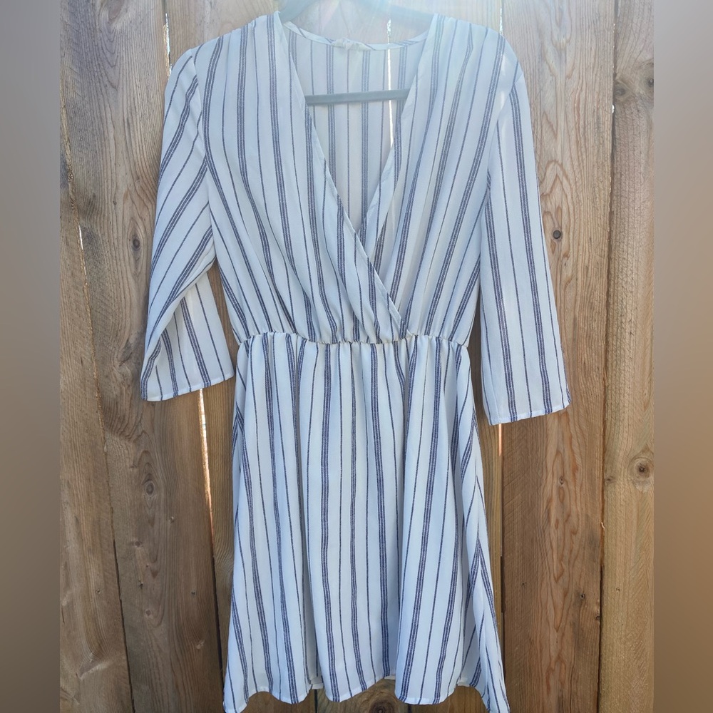 Freeway  anthropology, style# 8459Navy Blue and White Striped 3/4 Sleeve Dress